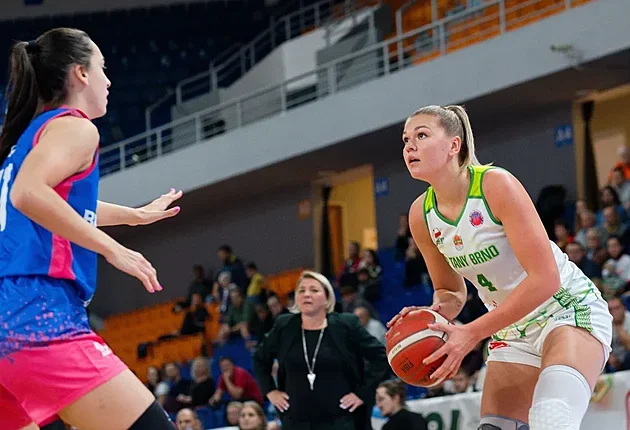 Do Wu-chanu i se Svatoňovou. Před bojem o MS kosí dlouhé Češky série zranění