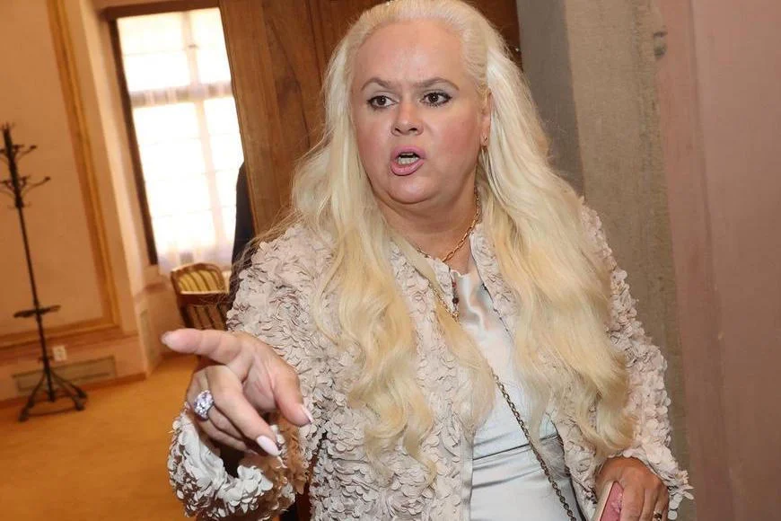 „Ty věci moc nesedí a Ornella je zvláštní člověk, který hodně lže,“ říká Monika Binias o své dceři