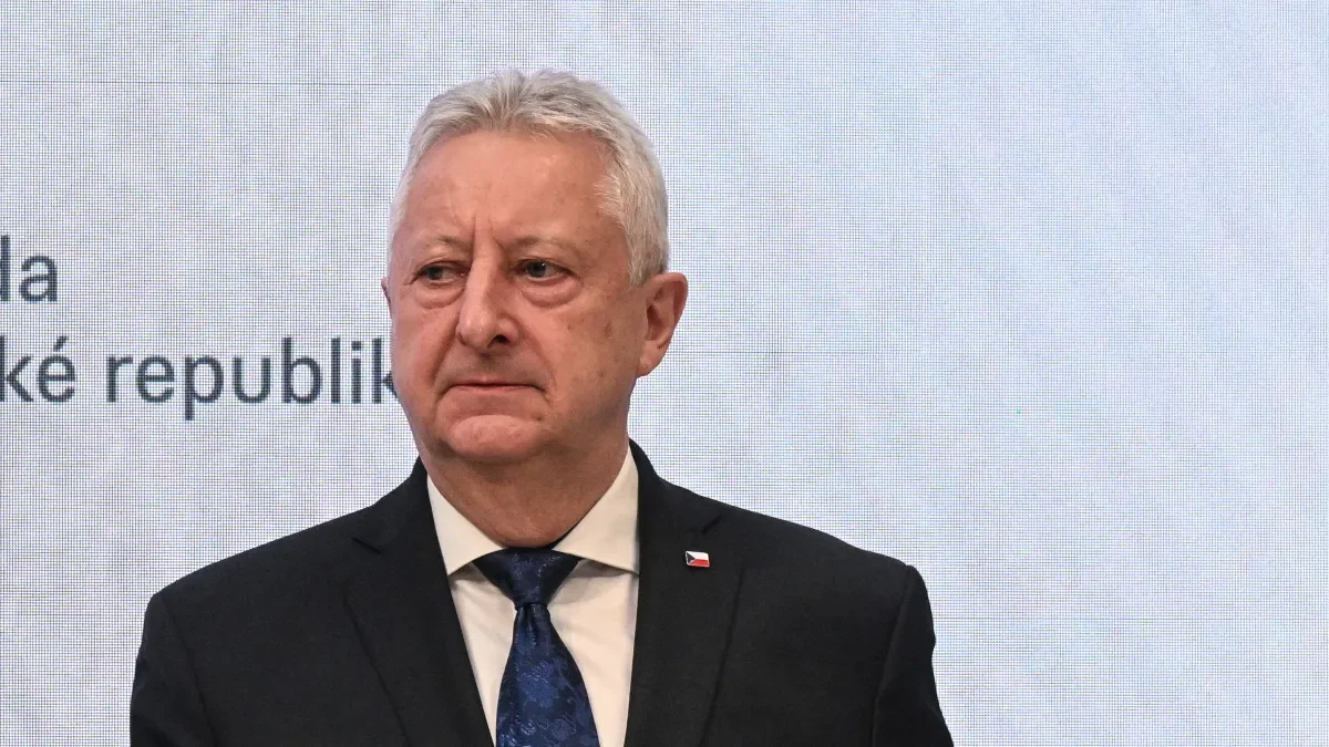 Snížení obranných výdajů neohrozí modernizaci armády, říká ministr Zůna