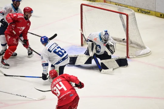 Třinec otočil zápas na ledě Kladna