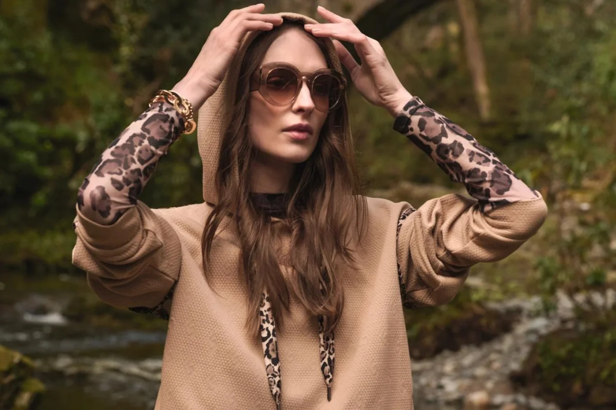 „Kolotočářská“ móda je zase zpátky mezi top trendy. Jak nosit vkusně zvířecí vzor a nepůsobit kýčovitě?