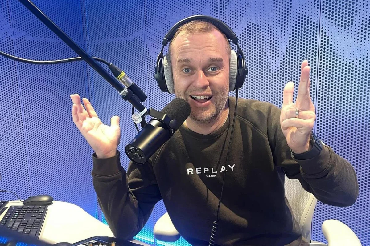 Moderátor Pavel Cejnar šokuje. Denně kvůli vysílání najede přes 200 km z Pardubic. Důvod vás překvapí!