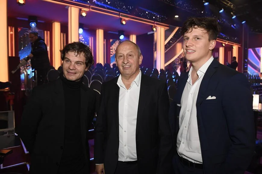 Z hvězdy Gymplu zmizel ze scény: Syn Chýlkové a Krause žije v zahraničí, dělá „krypto marketing“