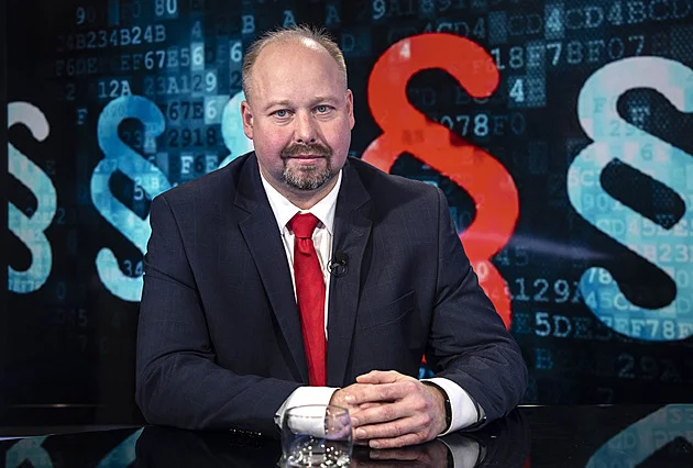 Vrah má nést odpovědnost už ve 13 letech, Tejc chce přitvrdit i u opilců za volantem