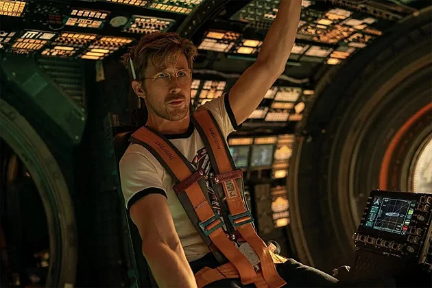 Po Marťanovi přichází Spasitel. Už i Ryan Gosling zachraňuje lidstvo. Z vesmíru