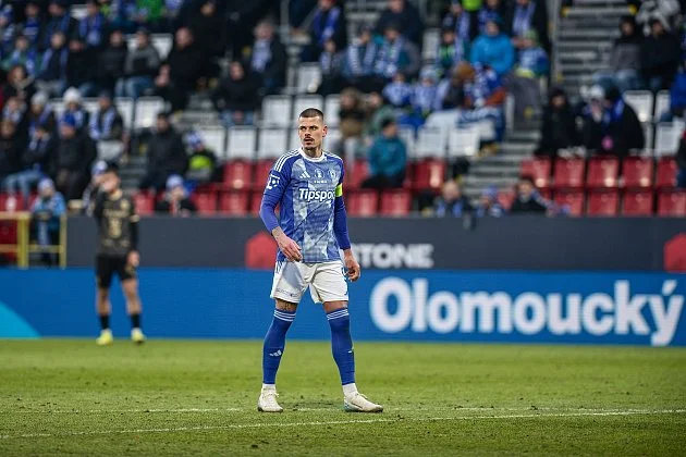 Z urgentu do Lausanne. Kliment je fit, umělka nehraje do karet, chceme postup