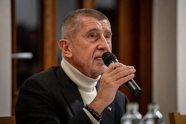 S prezidentem se domluvíme, řekl Babiš. Odmítnutí velvyslanců nemusí být finální