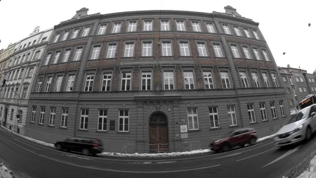 Penta vstupuje do vysokoškolského vzdělávání zdravotníků. Koupila školu v Praze