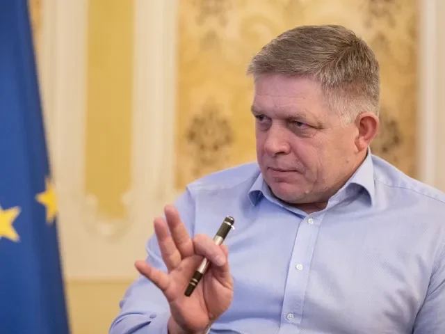 Zelenskyj odmítl kontrolu stavu ropovodu Družba, řekl Fico. Chce jednat, ale na půdě EU