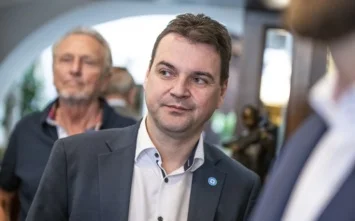 KOMENTÁŘ: Motoristé dobývají republiku