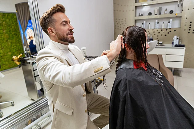 Rok 2026 ve vlasech: Styl, který mluví za vás, ne za celebrity