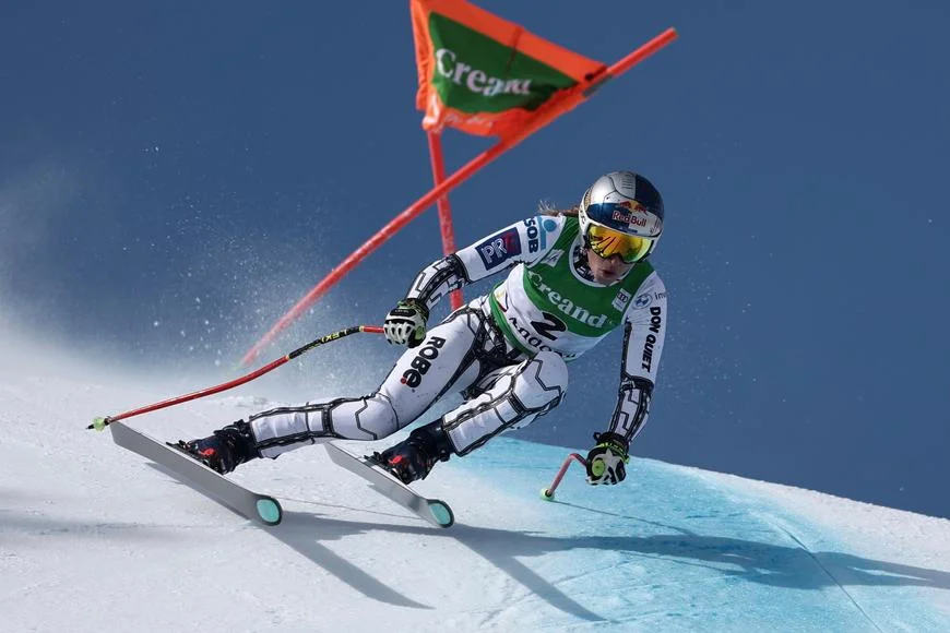 První sjezd po olympijských hrách: Ledecká udržela desítku