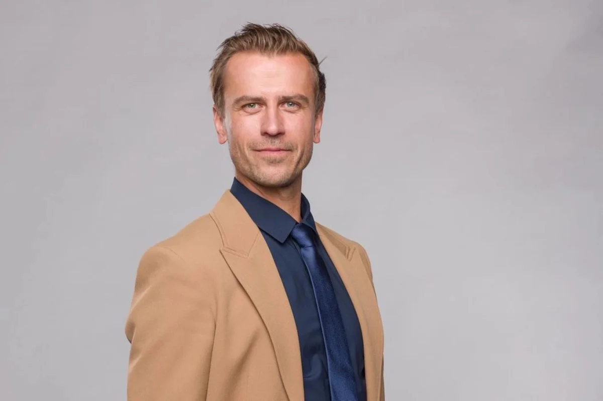 Prokop z Ulice balí kufry! Herec Ondřej Studénka se totiž stěhuje. Jak to teď bude s natáčením seriálu?