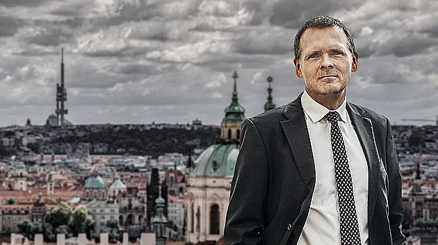 Mí Češi mi rozumějí, pošlu jim pohled z každé své letošní dovolené!