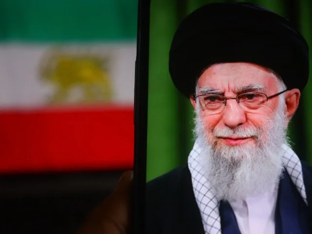 Podle izraelských zdrojů existuje stále více náznaků, že byl zabit íránský nejvyšší vůdce Alí Chameneí