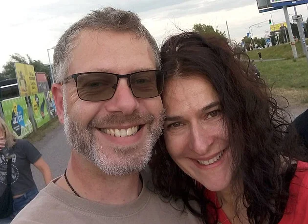 Markétu Šichtařovou kritizují, že zaměstnala partnera a ve sněmovně nic nedělá