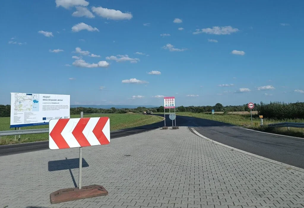 Délka povolení nestačila. Odpočívka na D11 za 767 milionů se odkládá