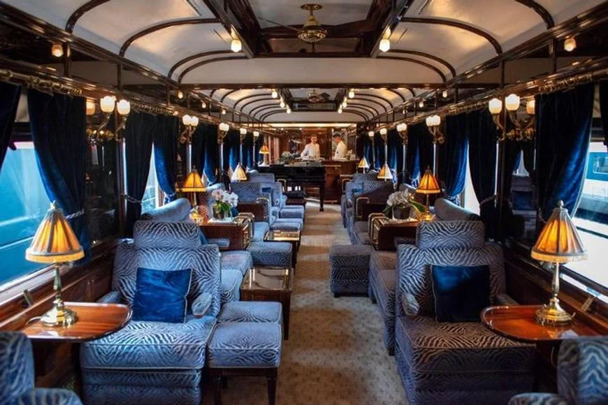 Hotel na kolejích, který vozil krále, špiony i Agathu Christie. Orient Express nakonec skončil jako atrakce