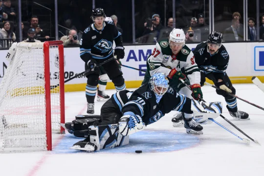 Hertl si připsal 600. bod v NHL, Vejmelka vychytal výhru