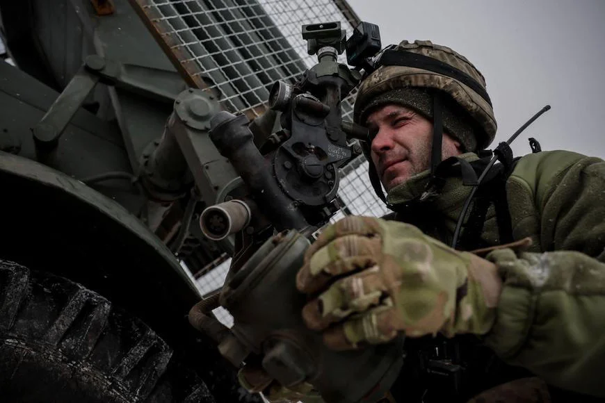 „Rusové se mezi sebou střílí kvůli alkoholu.“ Odstřelovači popisují realitu války