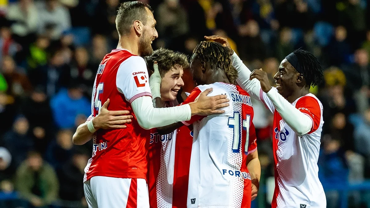 Vám se ten fotbal pane Tvrdíku líbí? Slavia vede ligu o deset bodů, fanoušci přesto reptají