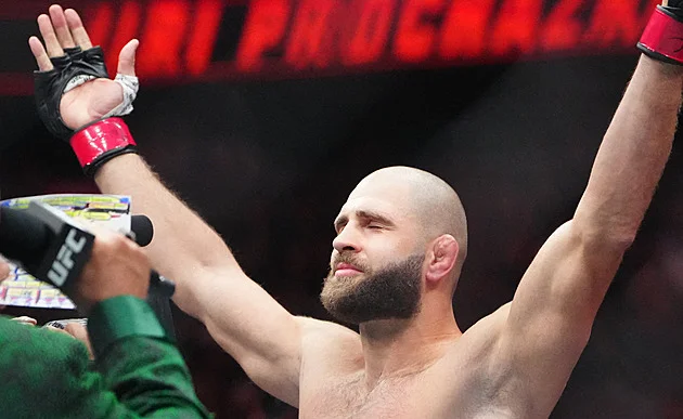 Procházka se počtvrté utká o titul UFC. V dubnu vyzve Novozélanďana Ulberga