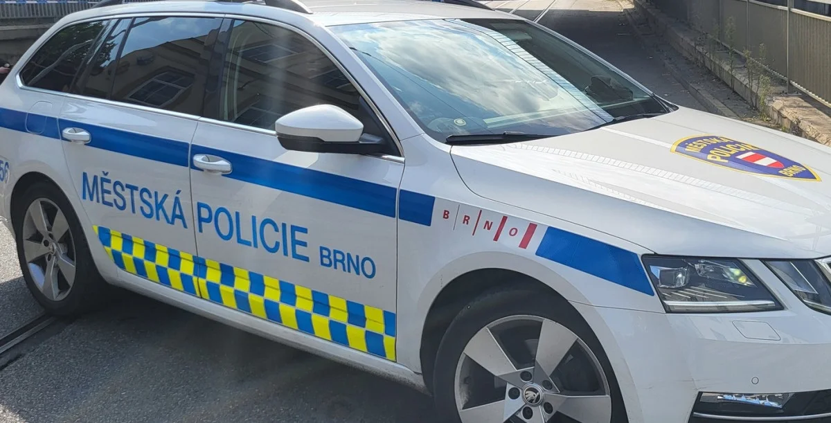 Řidič spěchal v Brně na úřad. Na padesátce mu naměřili 118 km/hod - Krimi TydenikPolicie.cz článek na Media24.cz