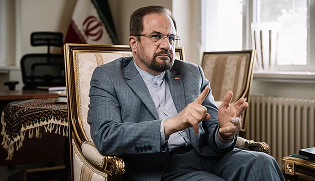 Je to neospravedlnitelná agrese. Hlavní roli hraje Izrael, říká íránský vyslanec v ČR