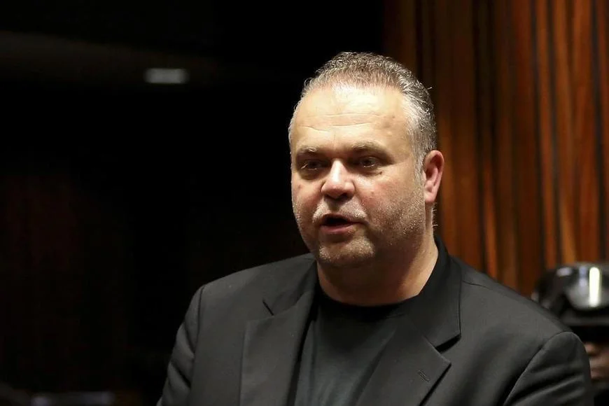 "Nežádoucí" muž, který se chce jednou vrátit domů. Krejčíř si odseděl už deset let - Krimi Aktualne.cz článek na Media24.cz