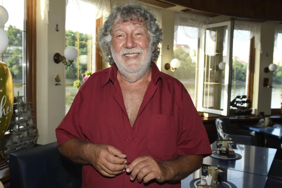 Bydlení Zdeňka Trošky: Má byt v Praze, v Hošticích v domku po rodičích si zrekonstruoval podkroví