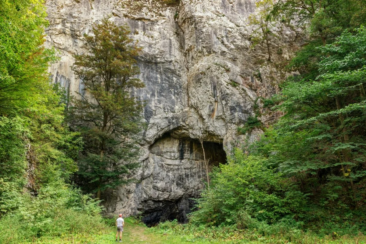 České záhady 1. díl: Jeskyně Býčí skála má přes 18 km. Negativní energie je připisována rituálním vraždám - Zprávy kvety.cz článek na Media24.cz