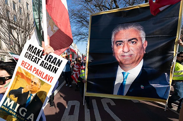 Pahlaví pochválil Trumpa za údery na Írán, nabídl plán pro novou reformu Íránu - Válečné konflikty iDnes.cz článek na Media24.cz