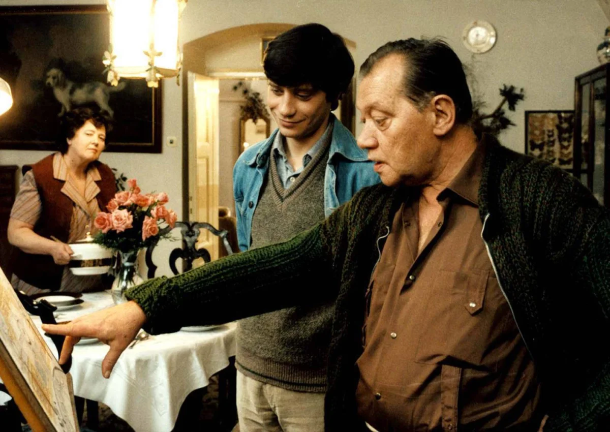 Jak básníkům chutná život: Infarkt Hrušínského, nucená změna scénáře i africké finanční nároky - Kultura READZONE.CZ článek na Media24.cz