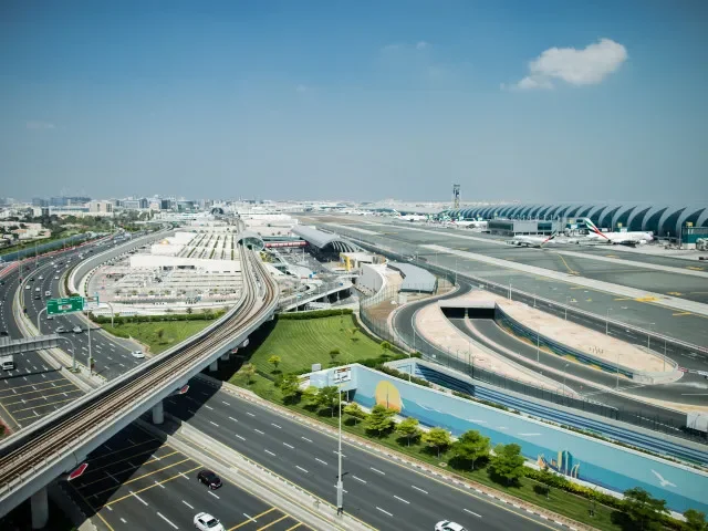 V Dubaji, Dauhá a Manámě byly ráno slyšet další výbuchy