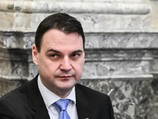 Další tisíc Čechů se nahlásil v SAE do systému Drozd, uvedl Macinka. Další člověk se nachází v Íránu - Domácí Echo24.cz článek na Media24.cz