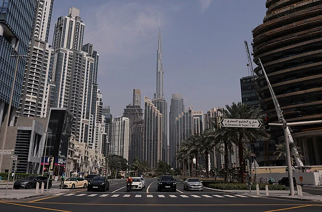 Češi uvěznění v Zálivu nezůstanou na mobilu bez dat. Operátoři je dávají zdarma - Zprávy iDnes.cz článek na Media24.cz