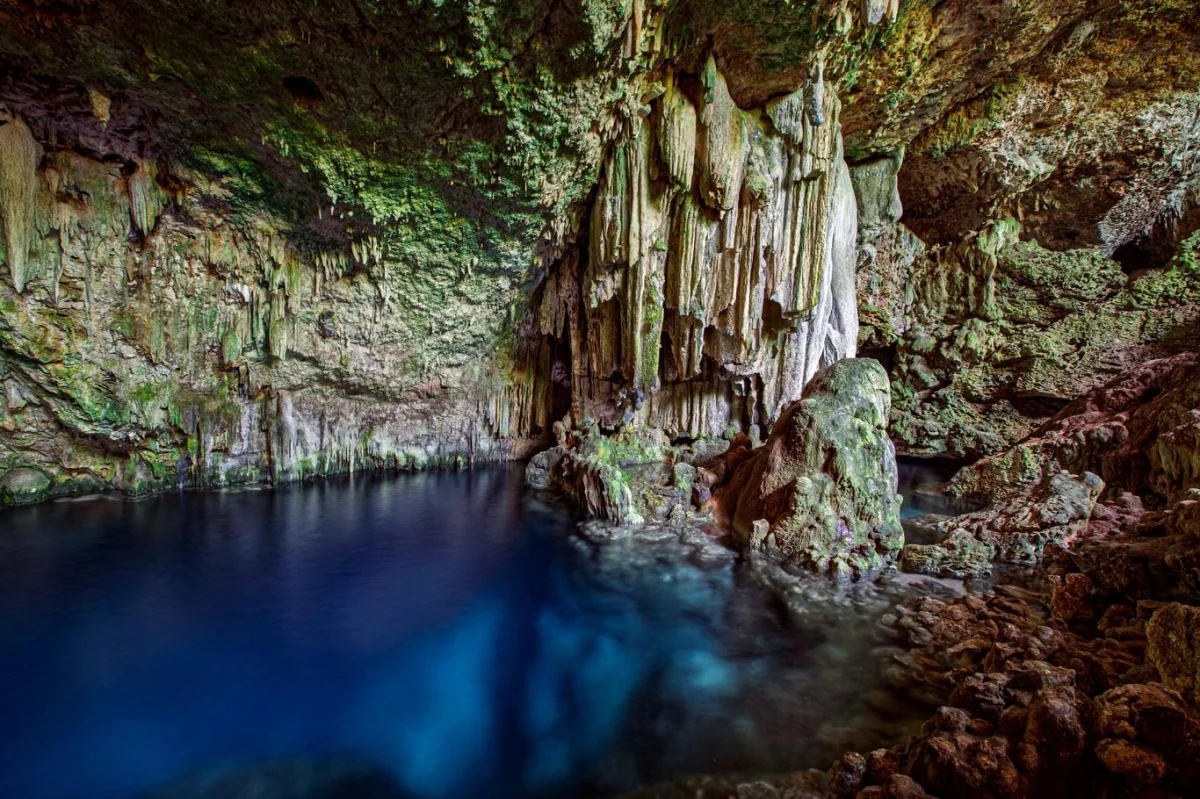 Nejstarší známá voda na Zemi: Pamatuje dobu před vznikem života na souši - Věda KOKTEJL.cz článek na Media24.cz