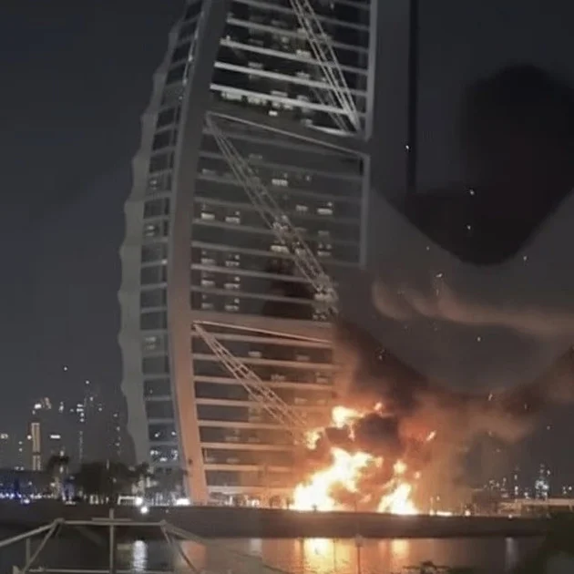 Finalista Survivoru Jiří Hanousek uklidňuje investory bytů v Dubaji a nadává lidem do dementů