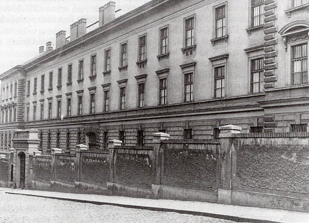 Z velitele pluku soudcem. Legionář Komárek budoval vojenskou justici první republiky - Historie Lidovky.cz článek na Media24.cz