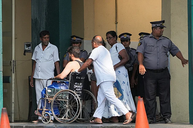 Naše ponorka potopila v Indickém oceánu íránskou válečnou loď, oznámil Hegseth