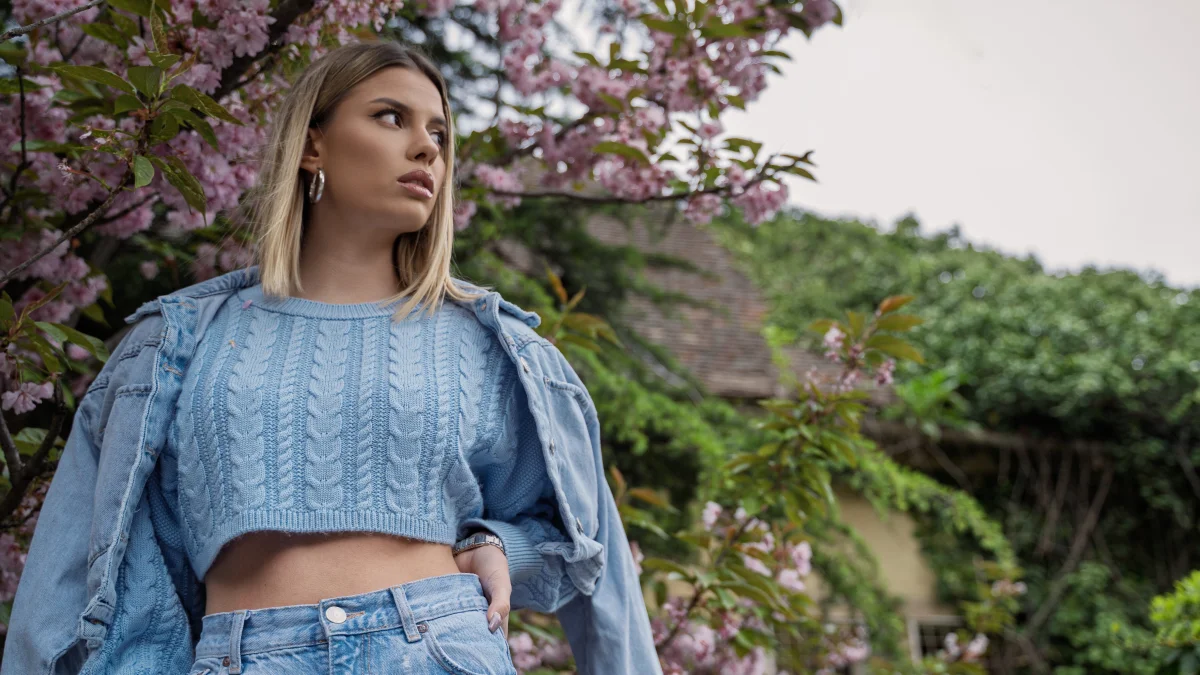 Buďte letos o krok napřed: Jarní trendy, které vám udělají radost i sebevědomí