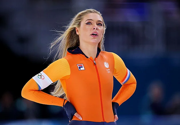 Jutta Leerdam dostala za zlatou medaili almužnu, tak jí Jake Paul koupil luxusní géčko