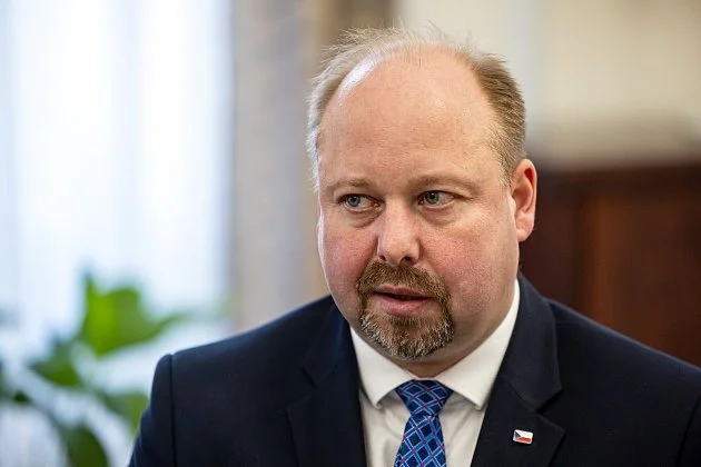 Veřejnost má právo vědět, jak třeba Milion chvilek získává prostředky, řekl Tejc