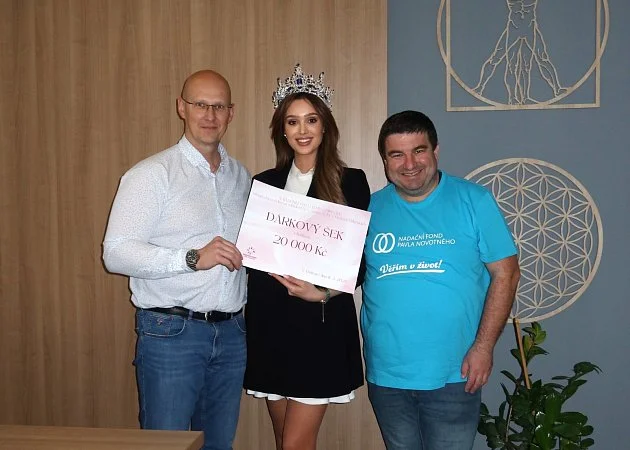 Nemocnice AGEL Ostrava-Vítkovice získala dar od Nadačního fondu Lindy Górecké