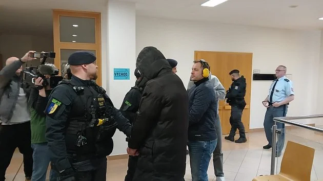 Soud ve Zlíně jedná o vazbě pro trojici fotbalových obviněných. S Býmou v čele
