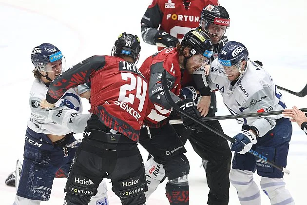 Sparta odvrátila brzký konec sezony. V Plzni vyhrála a snížila stav série