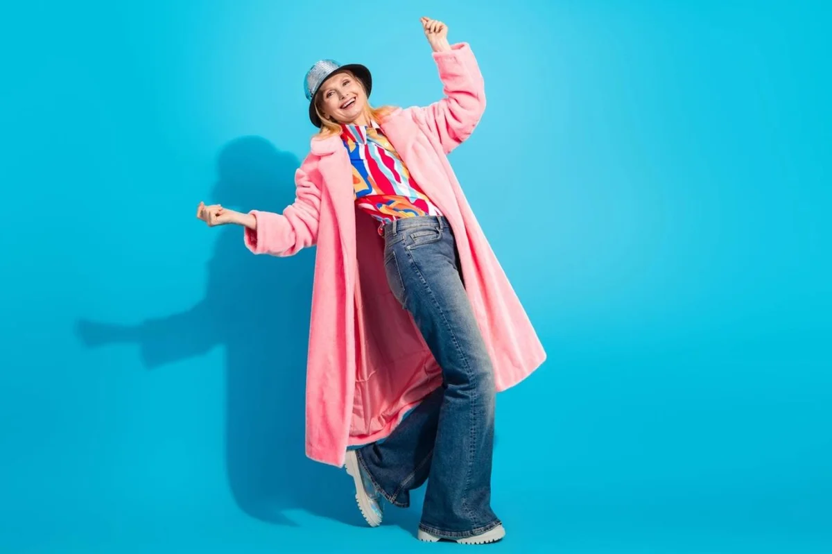 Češky nosí tento typ kalhot i po šedesátce a nenechají si poradit. Módní stylisté se chytají za hlavu