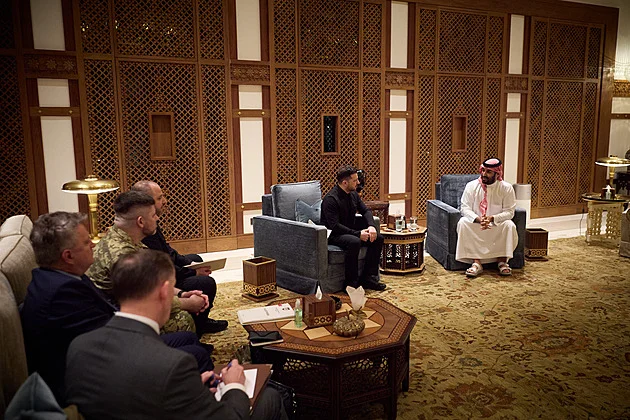 Čelíme témuž. Zelenskyj na návštěvě u Saúdů oznámil obrannou dohodu