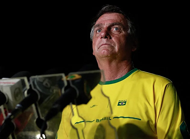 Brazilský exprezident Bolsonaro nastoupil do domácího vězení