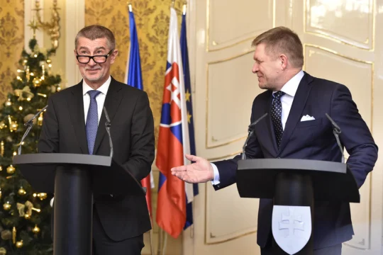 Vlády Česka a Slovenska se v úterý sejdou ke společnému jednání